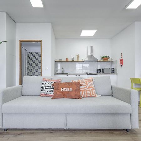 Travel & Live Fernao Magalhaes Apartment Porto Luaran gambar