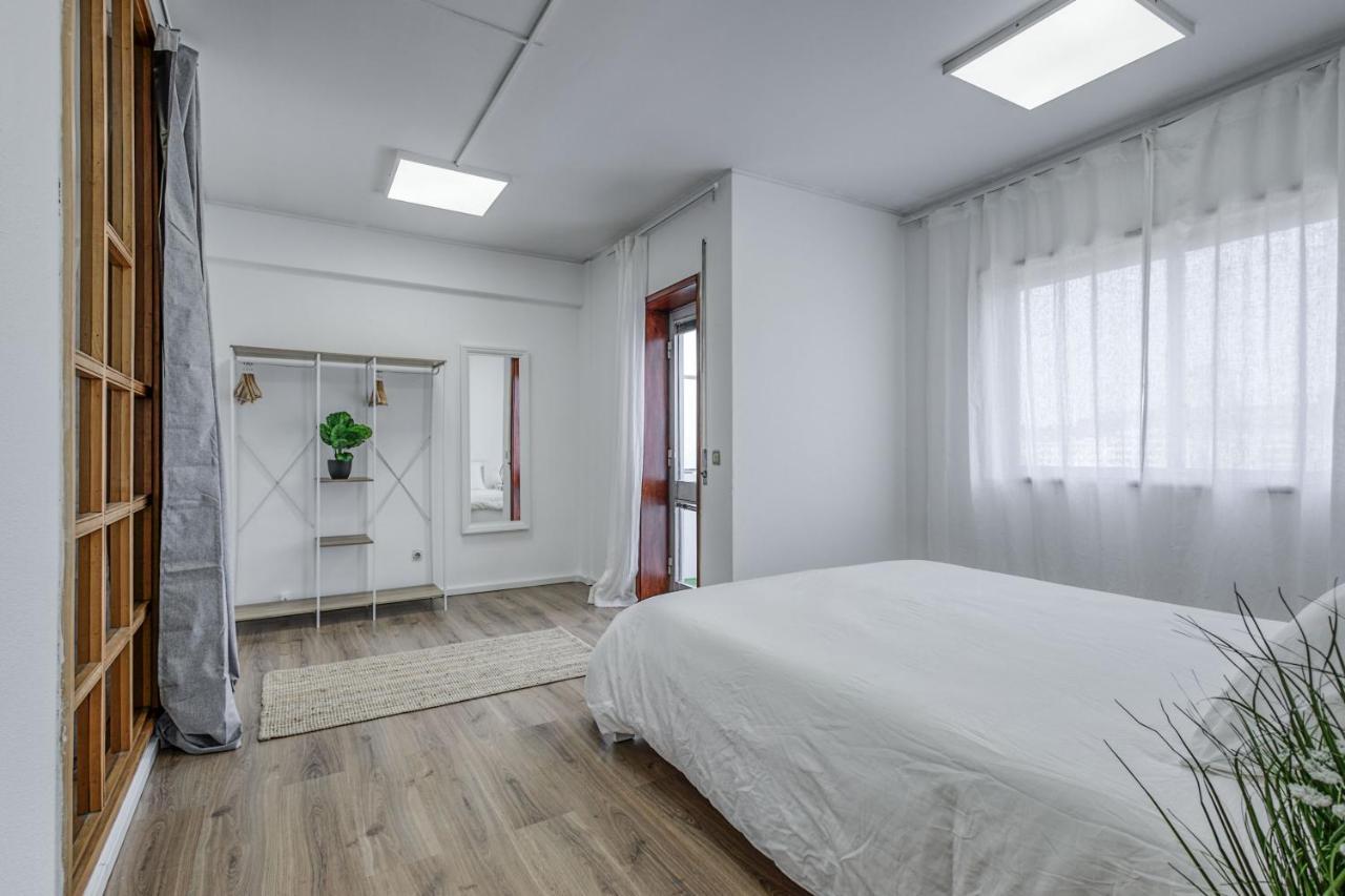 Travel & Live Fernao Magalhaes Apartment Porto Luaran gambar