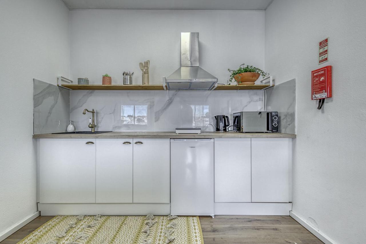 Travel & Live Fernao Magalhaes Apartment Porto Luaran gambar