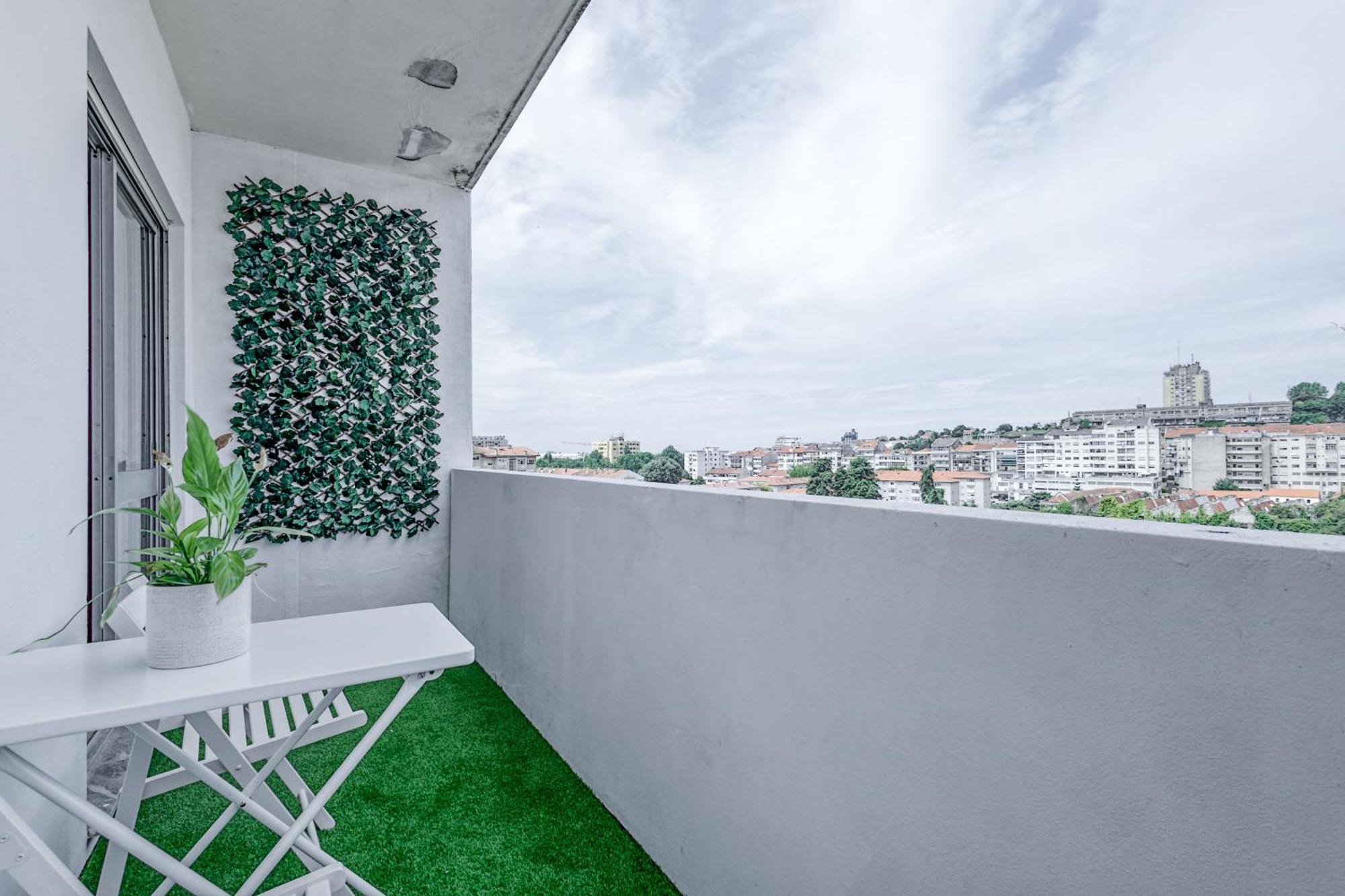 Travel & Live Fernao Magalhaes Apartment Porto Luaran gambar
